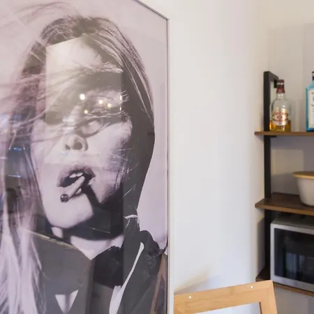 Eden Apartment